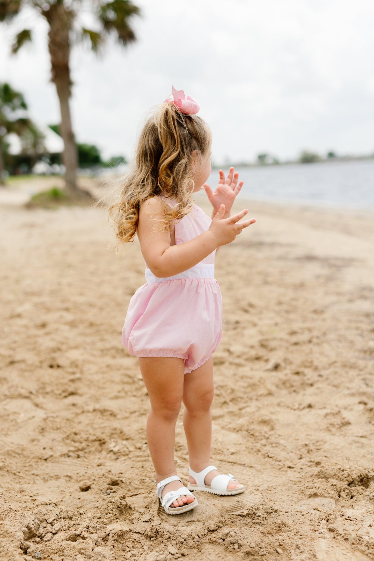 Ava Scalloped Trim Bubble